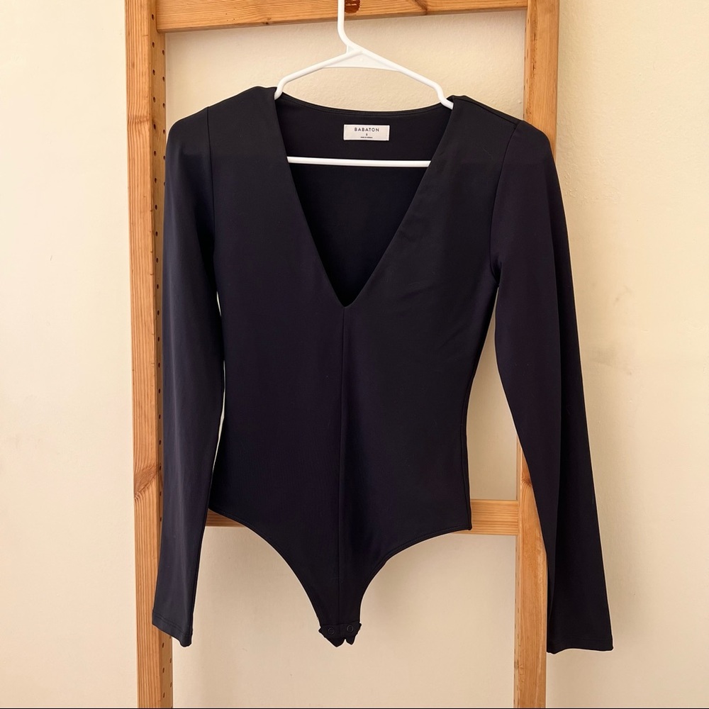 Babaton V-Neck Long sleeve Bodysuit